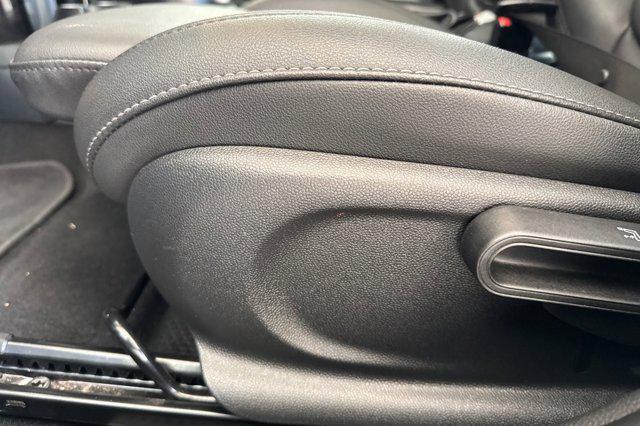 used 2024 MINI Hardtop car, priced at $18,999