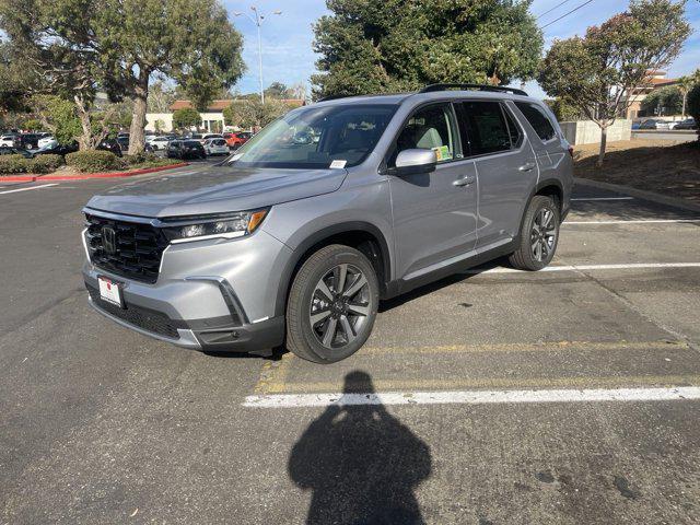 new 2025 Honda Pilot car, priced at $49,991