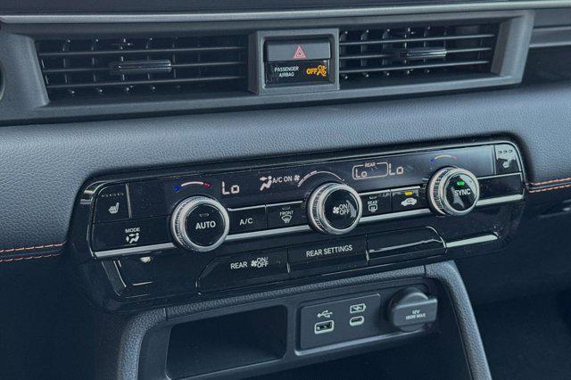new 2025 Honda Pilot car, priced at $44,250