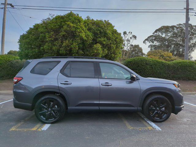 used 2025 Honda Pilot car, priced at $50,999