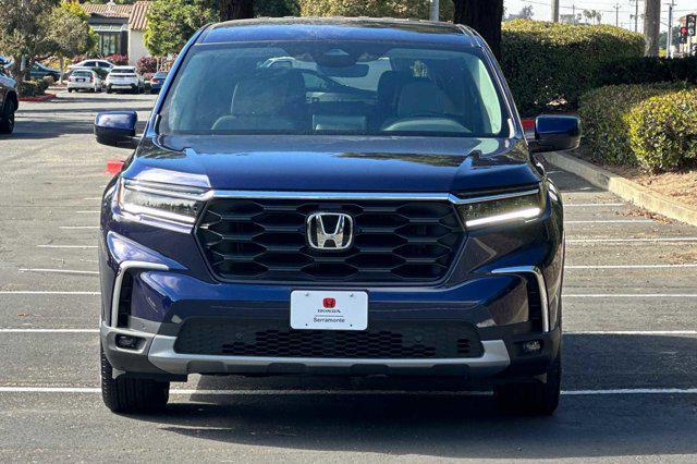 new 2025 Honda Pilot car, priced at $41,992