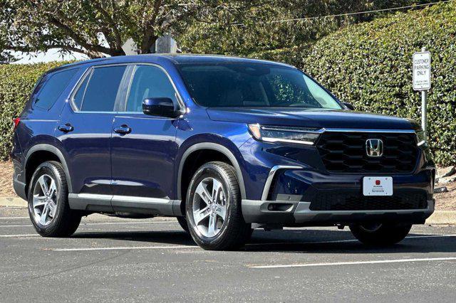 new 2025 Honda Pilot car, priced at $41,992