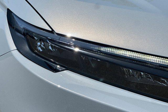 new 2026 Honda CR-V Hybrid car, priced at $40,650