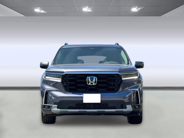 new 2025 Honda Pilot car, priced at $49,301