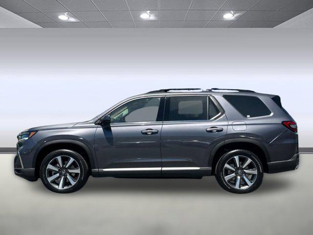 new 2025 Honda Pilot car, priced at $49,301