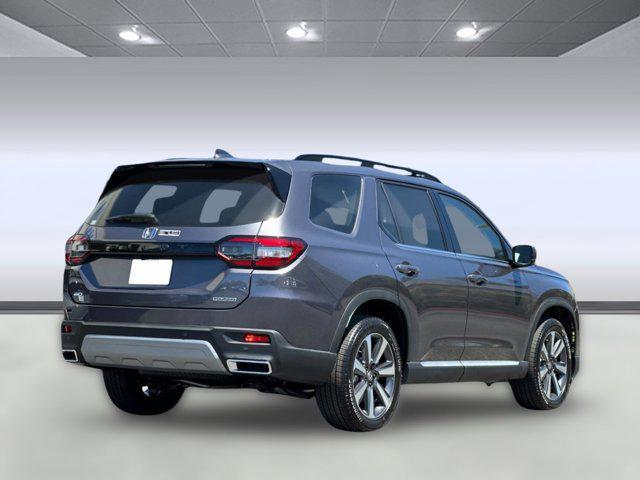 new 2025 Honda Pilot car, priced at $49,301