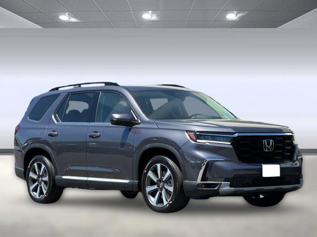new 2025 Honda Pilot car, priced at $49,301