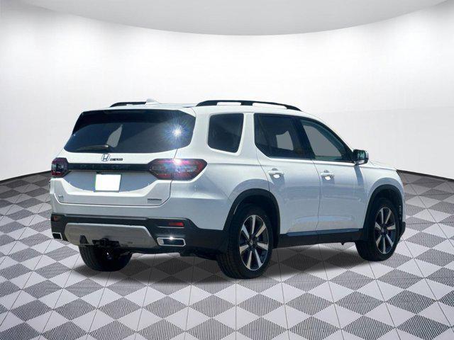 new 2025 Honda Pilot car, priced at $49,711