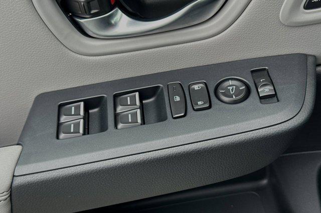 new 2025 Honda Pilot car, priced at $49,301