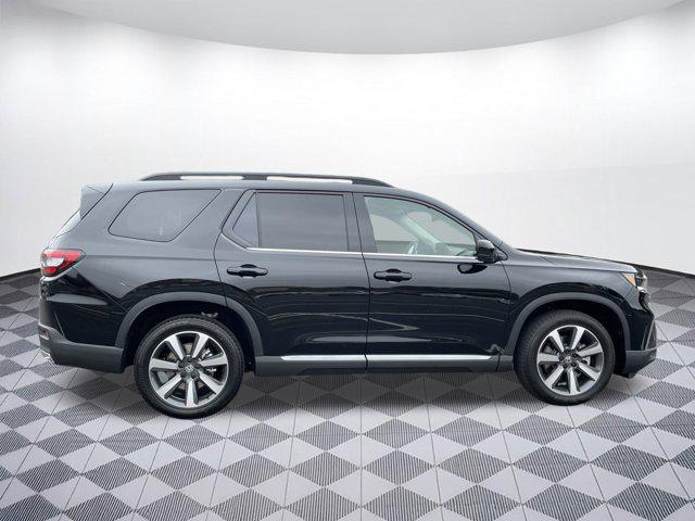 new 2025 Honda Pilot car, priced at $52,531