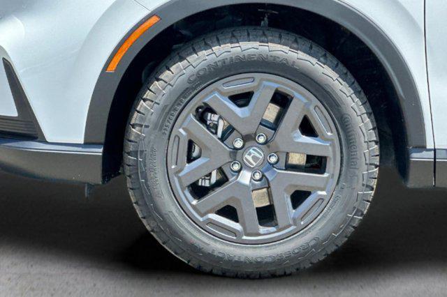 new 2026 Honda CR-V Hybrid car, priced at $40,151