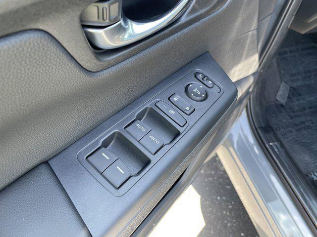 new 2025 Honda CR-V Hybrid car, priced at $35,751