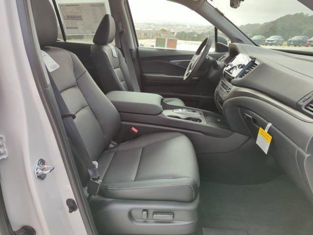 new 2025 Honda Ridgeline car, priced at $42,981