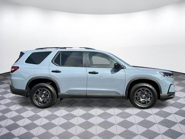 new 2025 Honda Pilot car, priced at $49,501