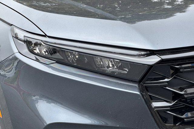 new 2026 Honda CR-V Hybrid car, priced at $36,521