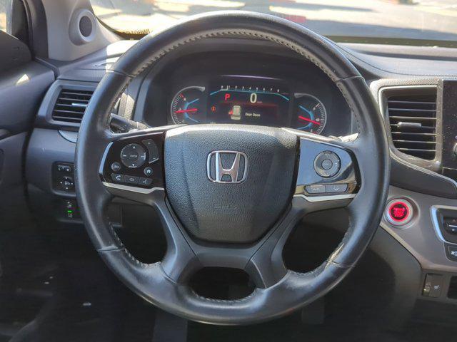 used 2022 Honda Pilot car, priced at $28,999
