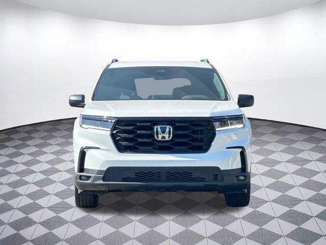 new 2025 Honda Pilot car, priced at $41,101