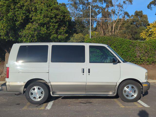 used 2004 GMC Safari car, priced at $6,888