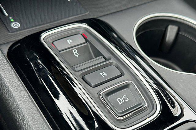 used 2025 Honda Pilot car, priced at $50,999