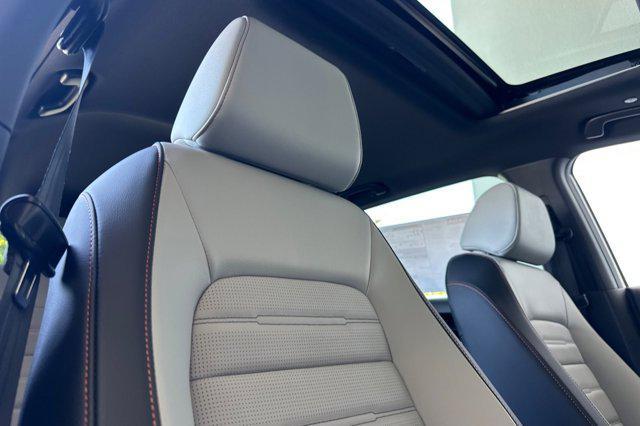 new 2026 Honda CR-V Hybrid car, priced at $43,645
