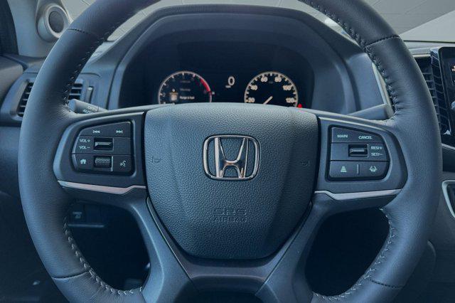 new 2025 Honda Ridgeline car, priced at $40,552