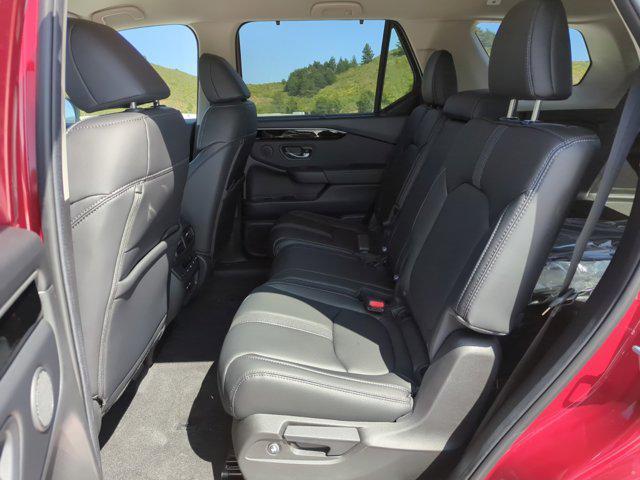new 2025 Honda Pilot car, priced at $43,991
