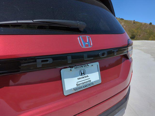 new 2025 Honda Pilot car, priced at $43,991