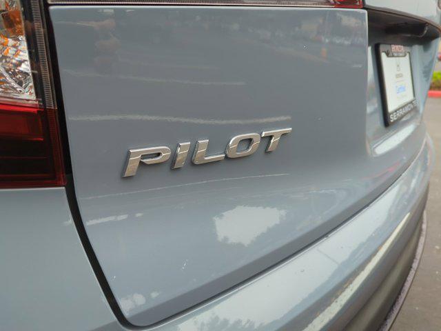 used 2022 Honda Pilot car, priced at $31,999