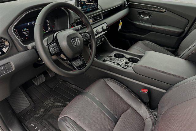new 2025 Honda Pilot car, priced at $54,481