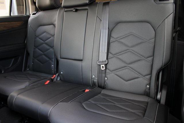 new 2024 Volkswagen Atlas car, priced at $43,000
