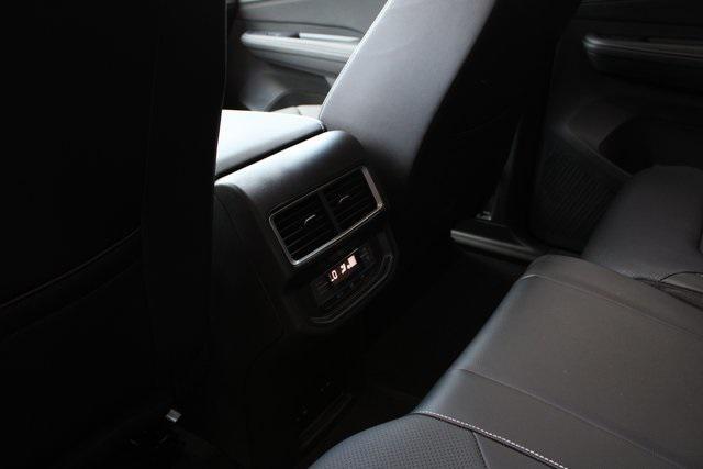 new 2024 Volkswagen Atlas car, priced at $43,000