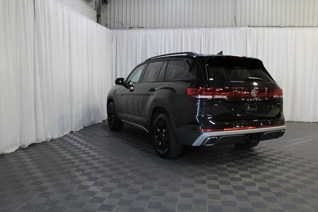 new 2025 Volkswagen Atlas car, priced at $46,259