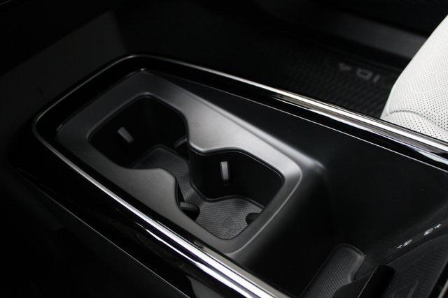 new 2025 Volkswagen ID.4 car, priced at $49,936