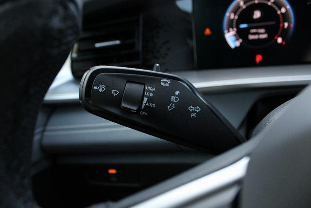 new 2025 Volkswagen Tiguan car, priced at $37,832