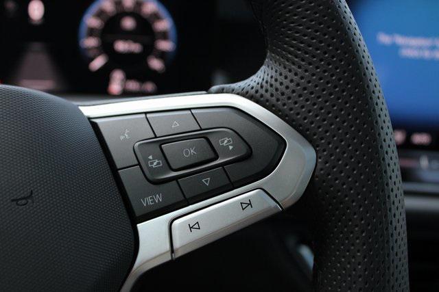 new 2025 Volkswagen Tiguan car, priced at $37,832