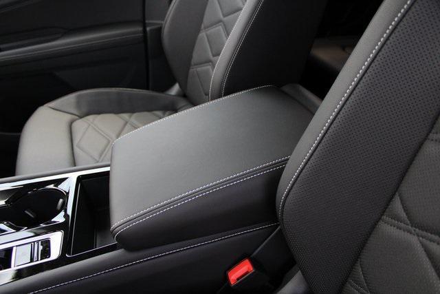 new 2025 Volkswagen Atlas car, priced at $43,486
