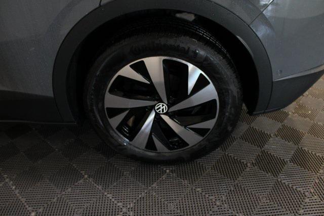 new 2025 Volkswagen ID.4 car, priced at $47,261