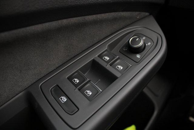new 2025 Volkswagen Golf GTI car, priced at $38,125