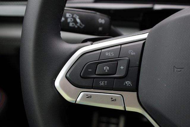 new 2024 Volkswagen Atlas car, priced at $48,380