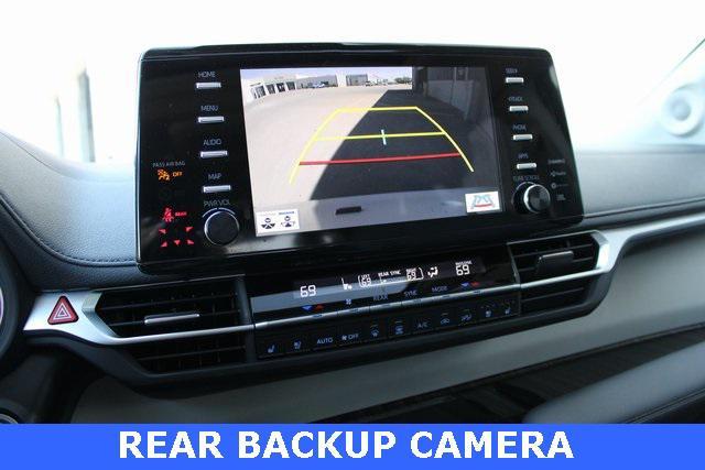 used 2024 Toyota Sienna car, priced at $51,500