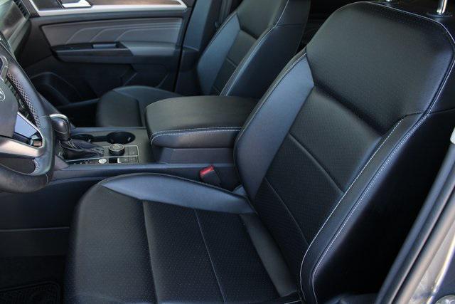 used 2021 Volkswagen Atlas car, priced at $21,000