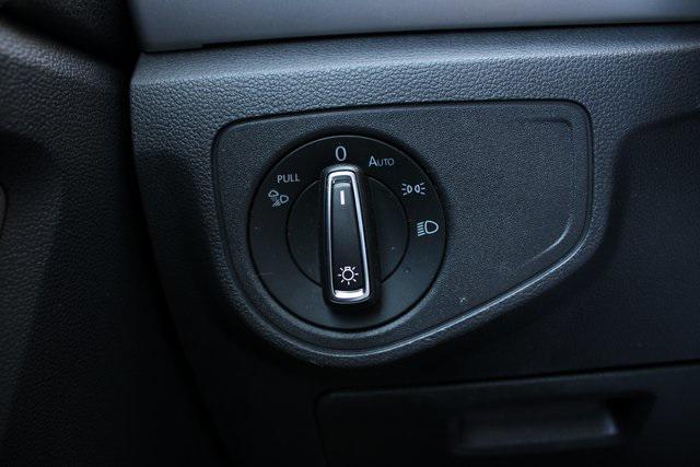 used 2021 Volkswagen Atlas car, priced at $21,000