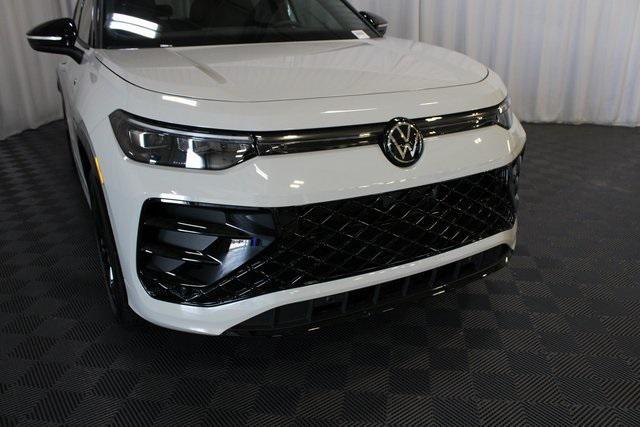 new 2025 Volkswagen Tiguan car, priced at $37,774