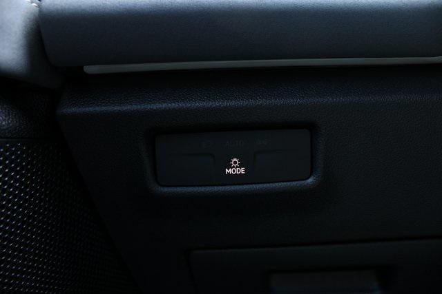 new 2025 Volkswagen Tiguan car, priced at $37,774