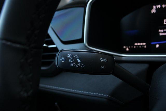 new 2025 Volkswagen Taos car, priced at $32,046