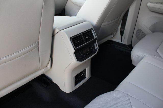 new 2025 Volkswagen Atlas car, priced at $46,399