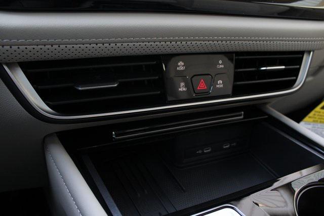 new 2025 Volkswagen Atlas car, priced at $46,399