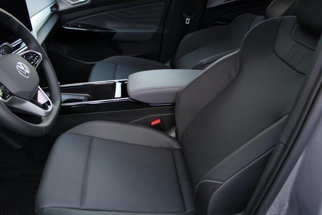 new 2025 Volkswagen ID.4 car, priced at $51,261