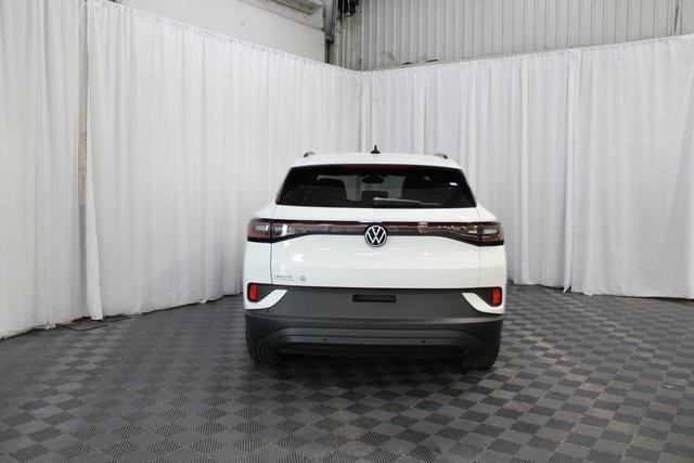 new 2024 Volkswagen ID.4 car, priced at $40,050