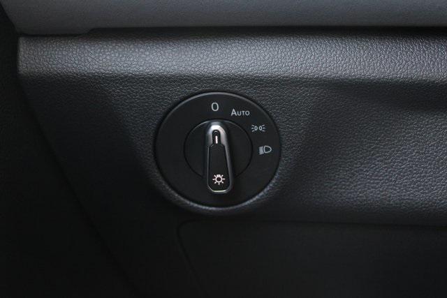 new 2025 Volkswagen Jetta car, priced at $25,653